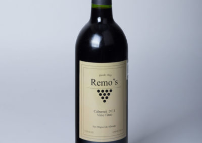 Vino tinto Cabernet 18 meses barrica